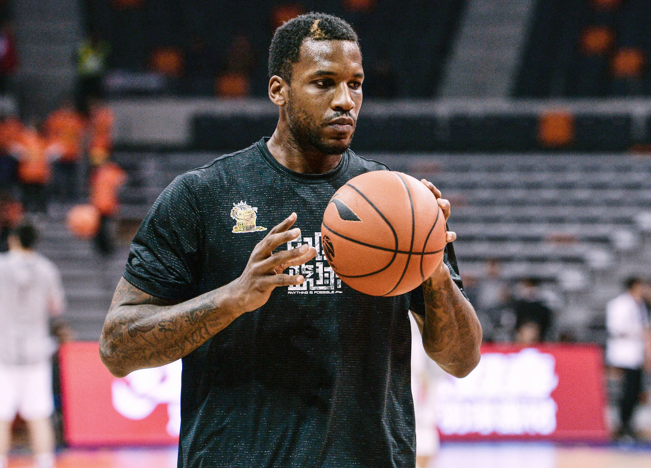 关键时刻依 关键时刻依