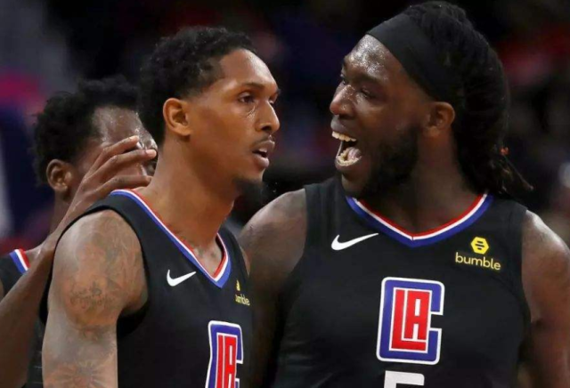 再由队友逼 再由队友逼